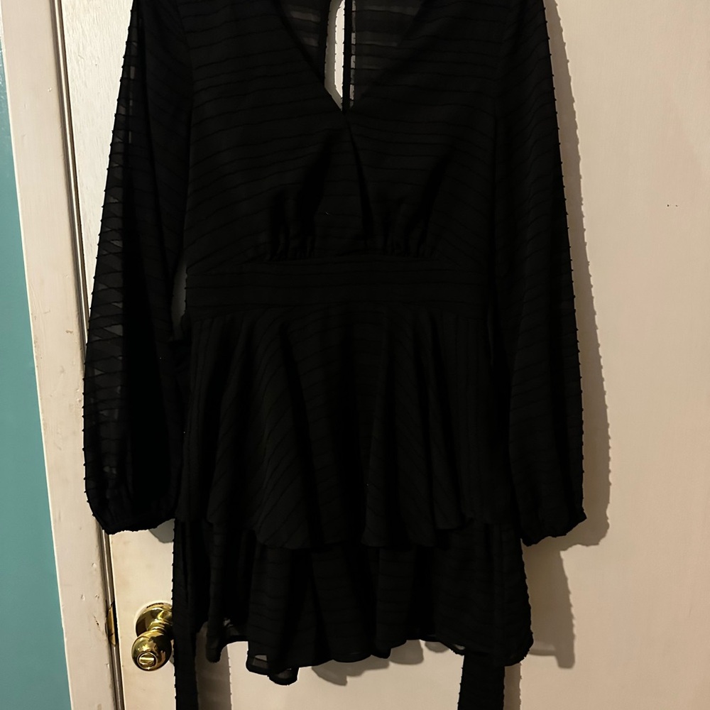 ILLA ILLA Black Sheer Sleeve Romper/dress